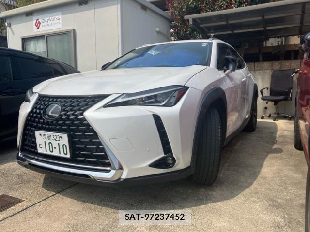 Lexus UX 2020-05 5871229-1