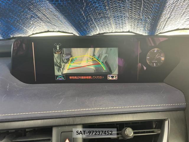 Lexus UX 2020-05 5871229-26