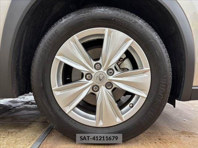 Lexus UX 2019-03 6499695-12