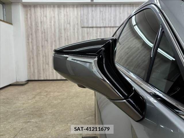 Lexus UX 2019-03 6499695-25
