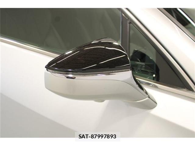 Lexus UX 2019-03 6907879-20