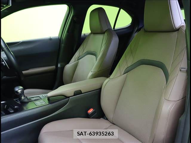 Lexus UX 2022-11 6907873-28