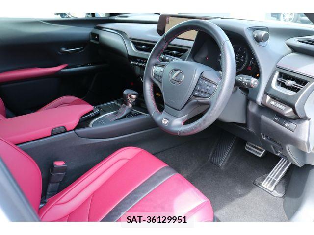 Lexus UX 2019-04 7221181-15