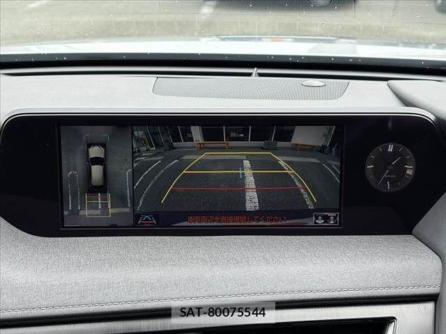 Lexus UX 2019-08 7221176-3