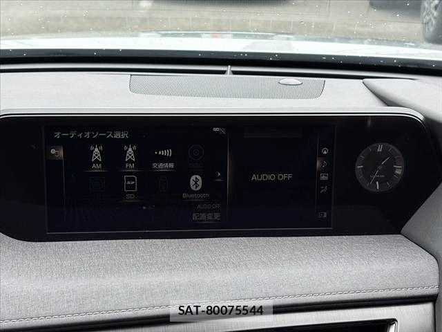 Lexus UX 2019-08 7221176-5