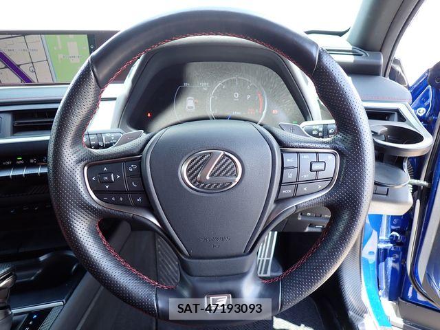 Lexus UX 2021-02 7221180-10