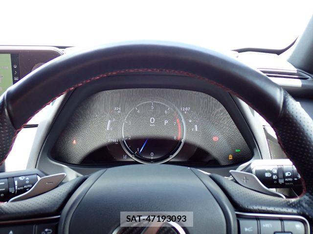 Lexus UX 2021-02 7221180-11