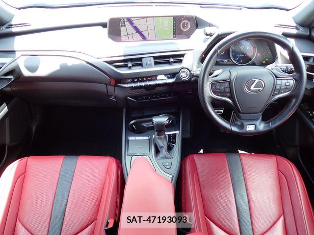 Lexus UX 2021-02 7221180-1