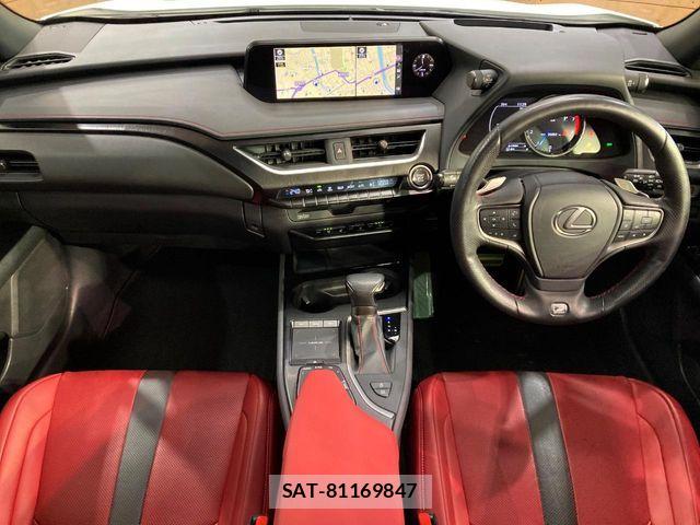 Lexus UX 2019-02 7251378-1