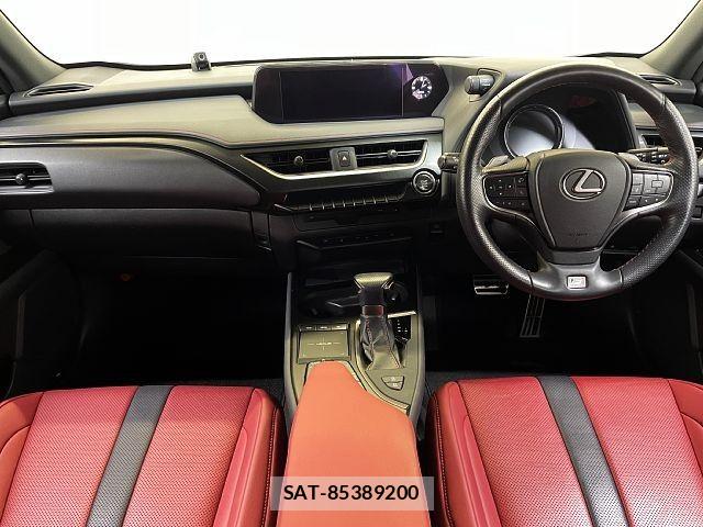Lexus UX 2019-04 7328117-1