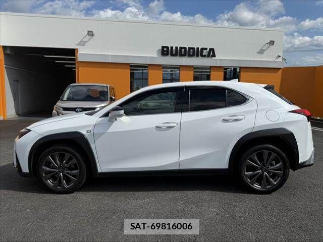 Lexus UX 2020-02 7328119-11