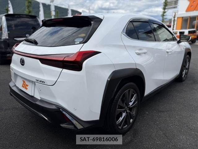 Lexus UX 2020-02 7328119-14
