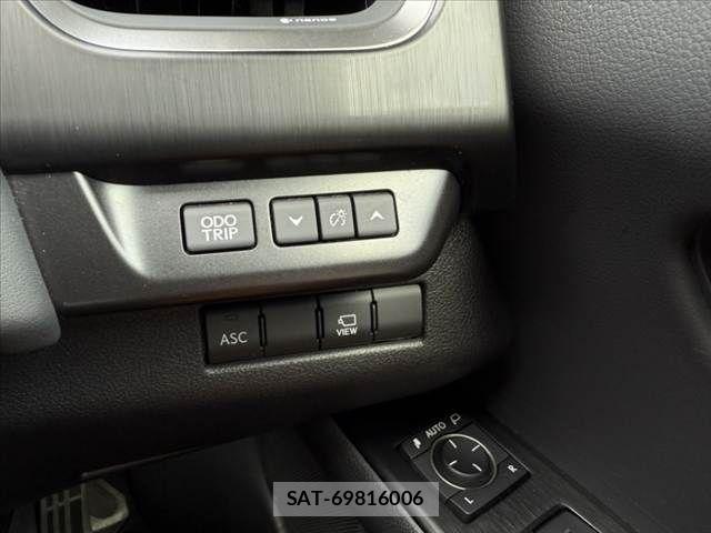 Lexus UX 2020-02 7328119-21