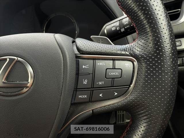 Lexus UX 2020-02 7328119-23