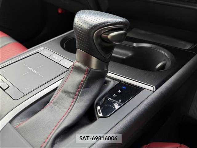 Lexus UX 2020-02 7328119-25