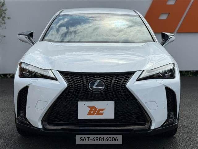 Lexus UX 2020-02 7328119-8