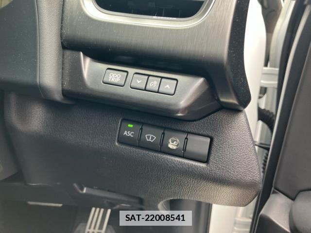 Lexus UX 2022-11 7328116-17