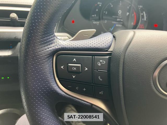 Lexus UX 2022-11 7328116-20