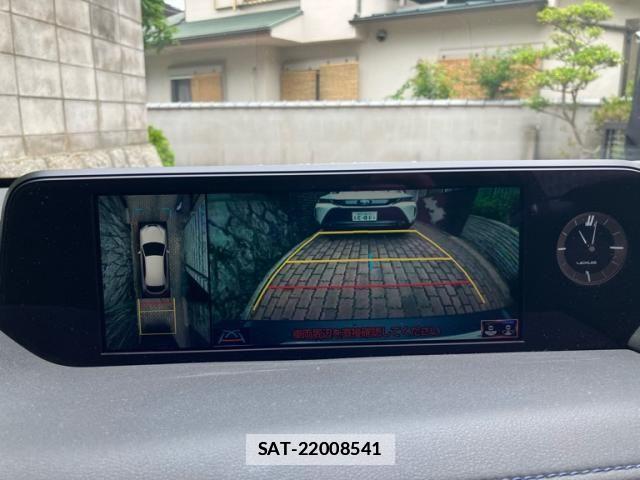 Lexus UX 2022-11 7328116-24