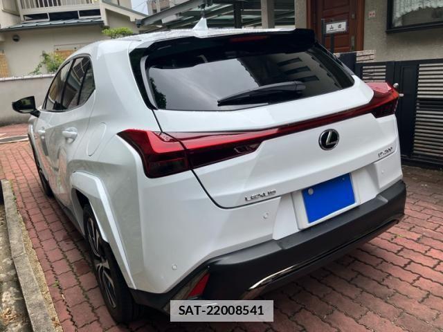 Lexus UX 2022-11 7328116-4