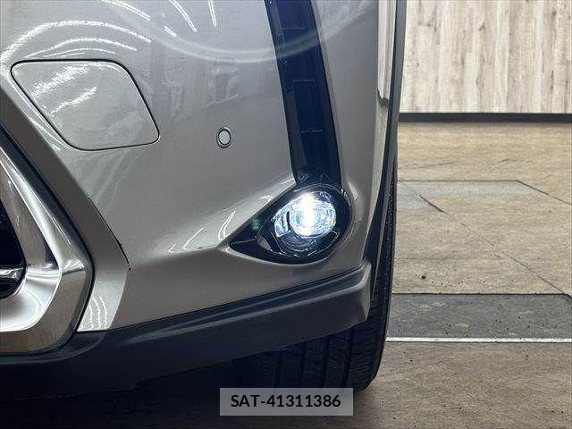 Lexus UX 2019-03 7358581-11
