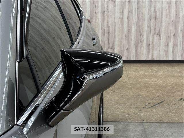 Lexus UX 2019-03 7358581-24