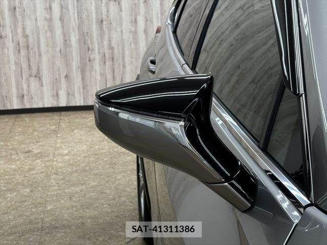 Lexus UX 2019-03 7358581-25