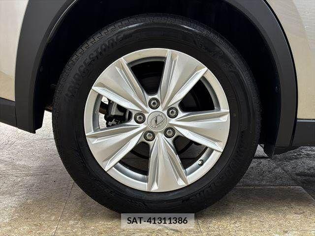 Lexus UX 2019-03 7358581-26