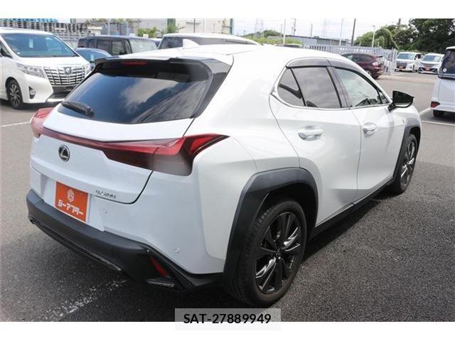 Lexus UX 2022-10 7392712-23