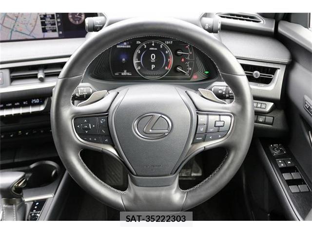 Lexus UX 2021-05 7392713-18
