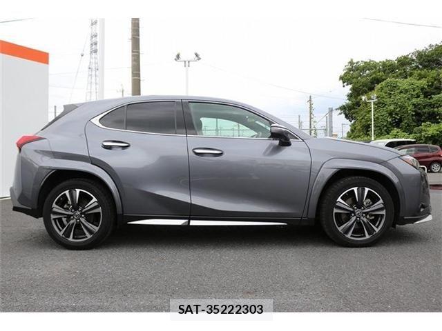 Lexus UX 2021-05 7392713-8