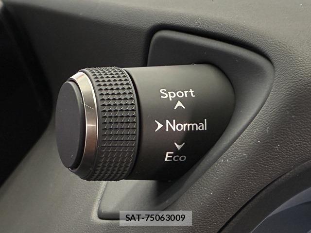 Lexus UX 2019-08 7617759-17