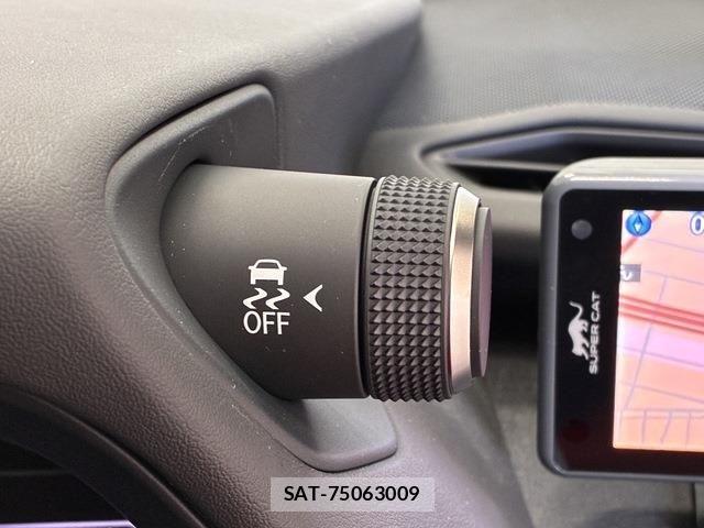 Lexus UX 2019-08 7617759-18