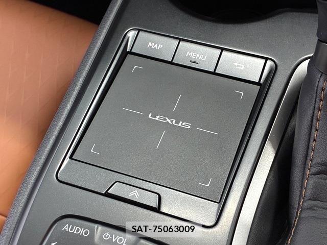 Lexus UX 2019-08 7617759-19