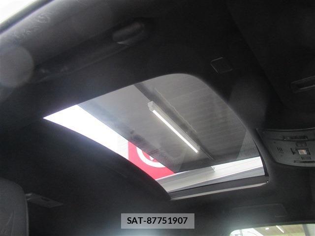 Lexus UX 2019-04 7786667-5