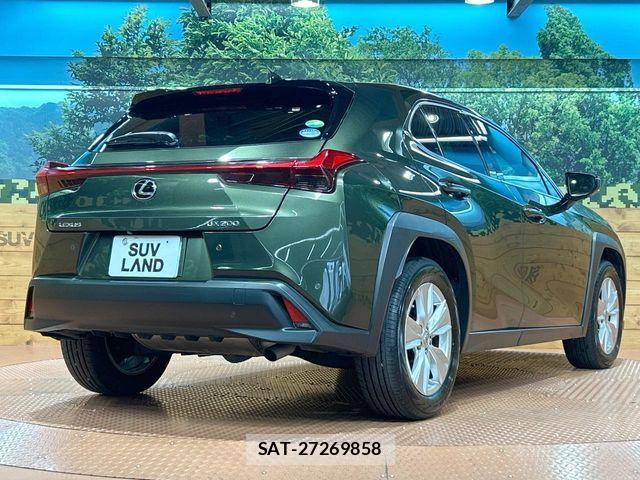 Lexus UX 2019-05 7877468-15
