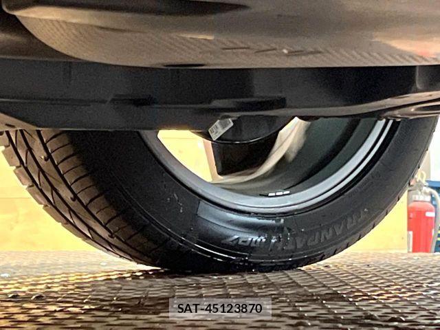 Lexus UX 2020-05 7962477-19