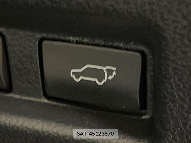 Lexus UX 2020-05 7962477-5