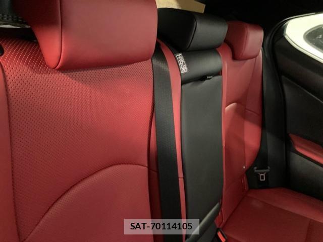 Lexus UX 2018-12 7979814-14