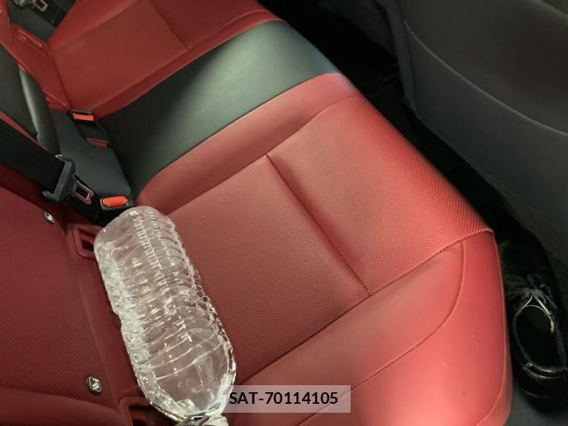 Lexus UX 2018-12 7979814-15