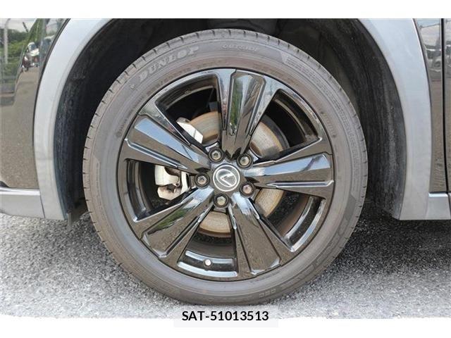 Lexus UX 2021-02 8100222-29