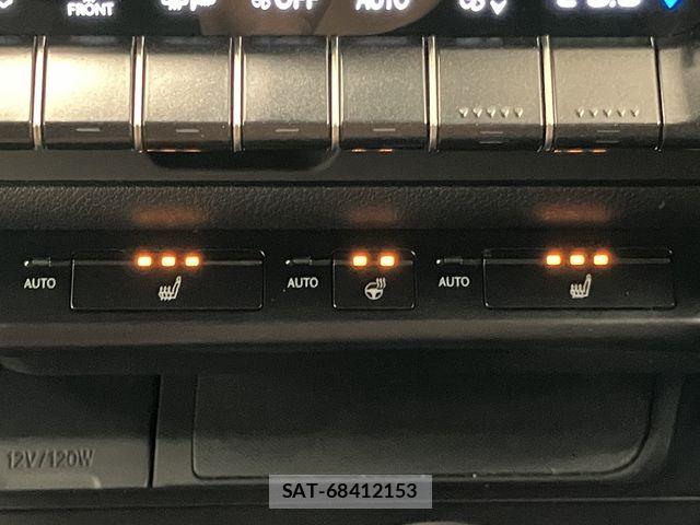 Lexus UX 2019-08 8208473-17