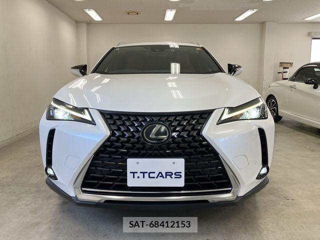 Lexus UX 2019-08 8208473-23