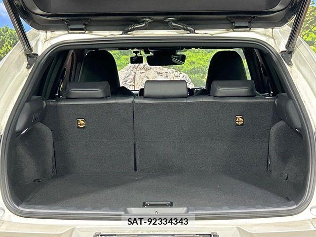 Lexus UX 2019-02 8315239-9