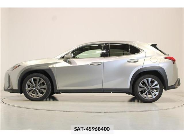 Lexus UX 2019-02 8366795-9