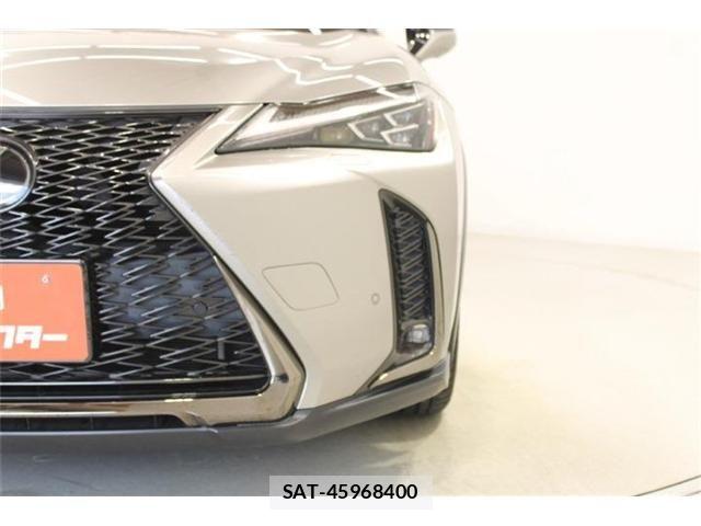 Lexus UX 2019-02 8366795-14