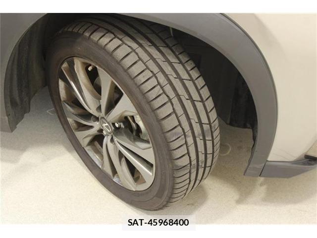 Lexus UX 2019-02 8366795-28