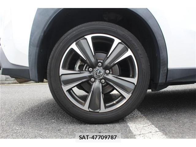 Lexus UX 2019-09 8413346-12
