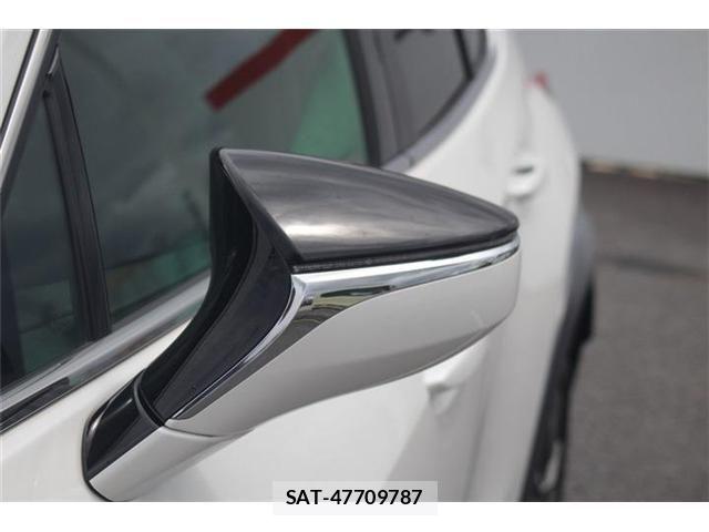 Lexus UX 2019-09 8413346-22