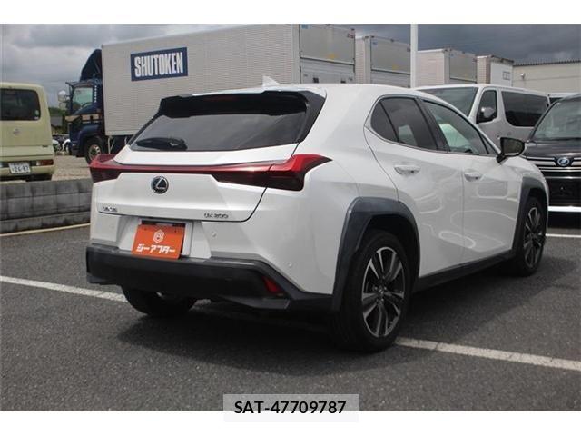 Lexus UX 2019-09 8413346-7